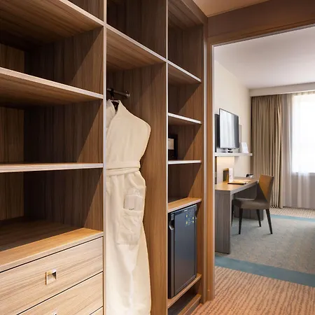 Golden Tulip Aix Les Bains - Hotel&spa 4* Aix-les-Bains