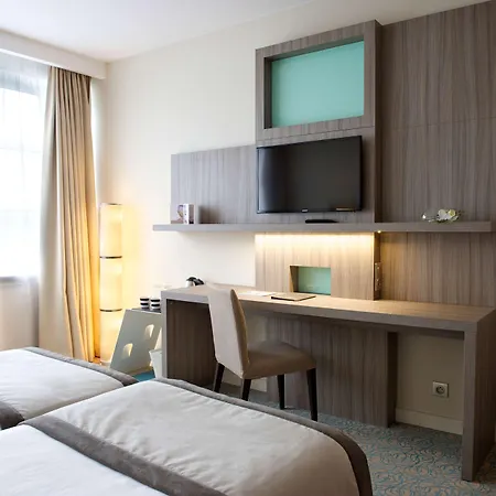Golden Tulip Aix Les Bains - & Отель Экс-ле-Бен