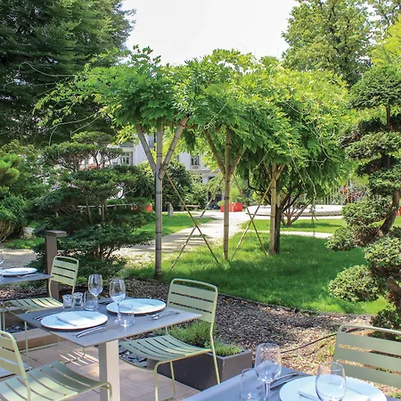 Отель Golden Tulip Aix Les Bains - &