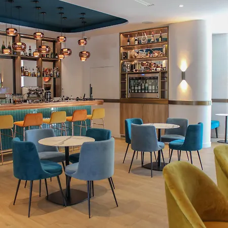 Golden Tulip Aix Les Bains - & Hotel Aix-les-Bains