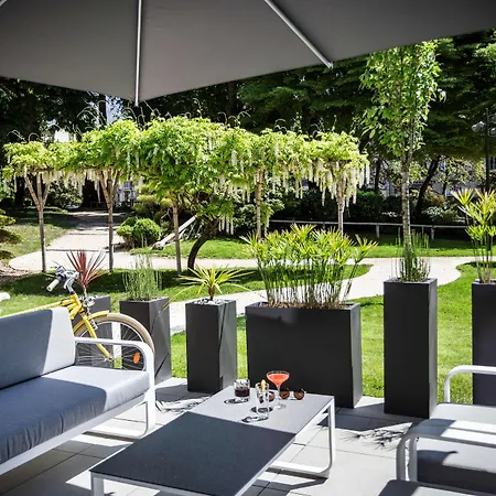 Отель Golden Tulip Aix Les Bains - &
