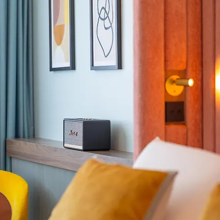 Golden Tulip Aix Les Bains - & Отель 4*