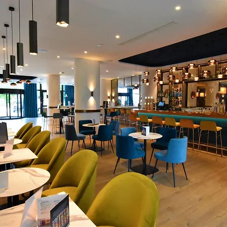 Golden Tulip Aix Les Bains - & Отель 4*