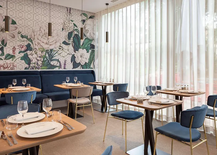Le Riviera - Restaurant & - Ex Golden Tulip Aix Les Bains 4*