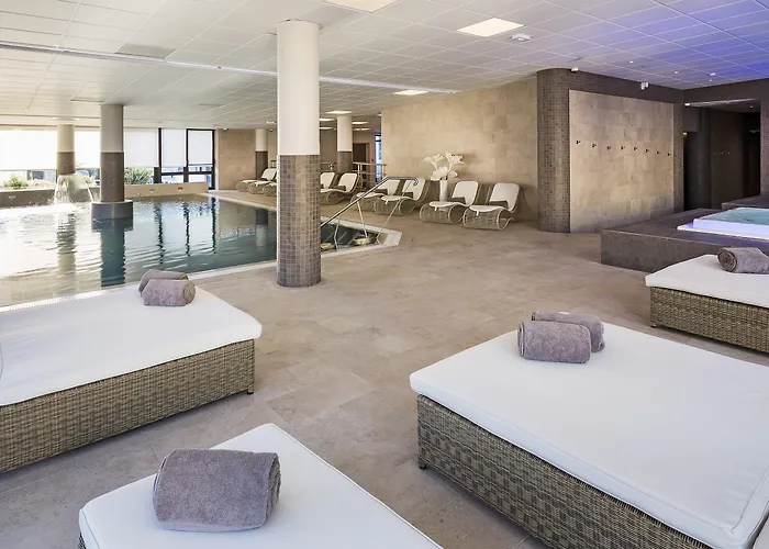 Hotel Le Riviera - Restaurant & - Ex Golden Tulip Aix Les Bains